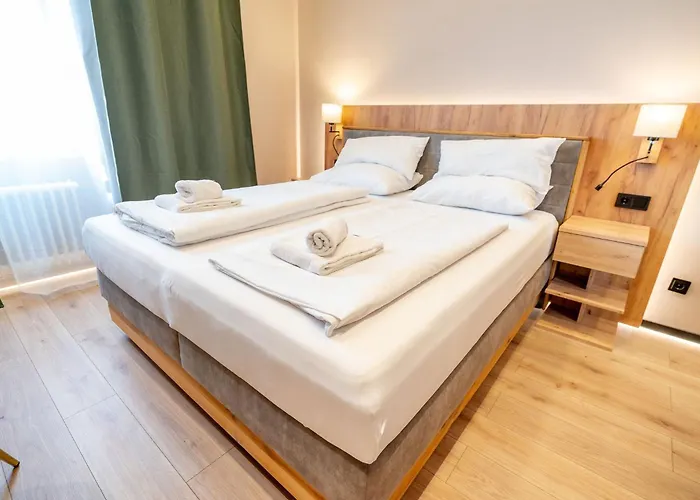 Hotel Elegance 4*