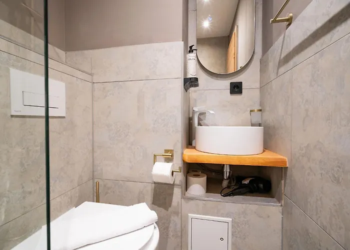 Elegance 4*