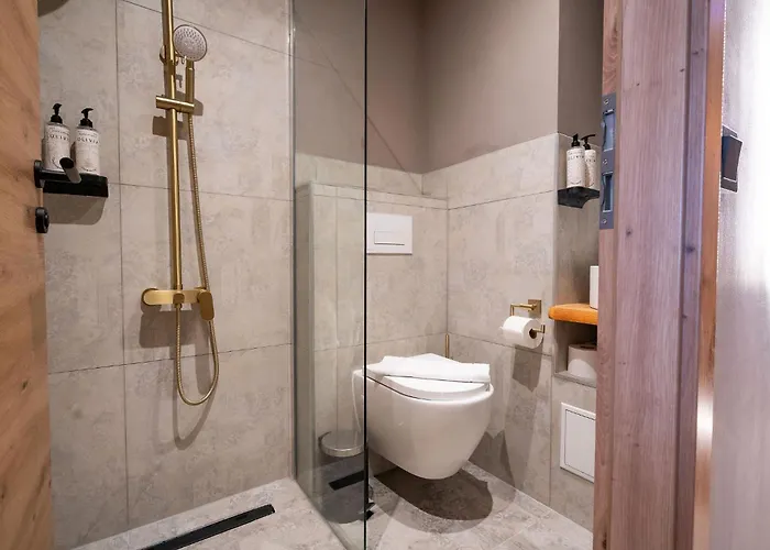 Elegance 4*